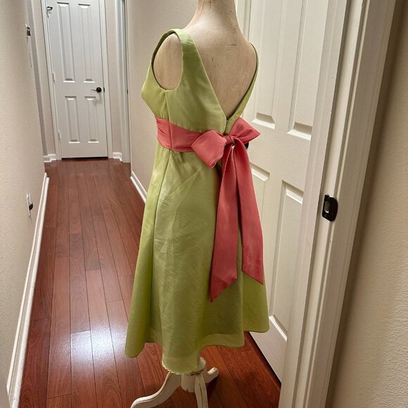 WTOO by Watters Cocktail Dress Size 4 Green A line Silhouette  With Pink Tie Bow - Picture 9 of 12